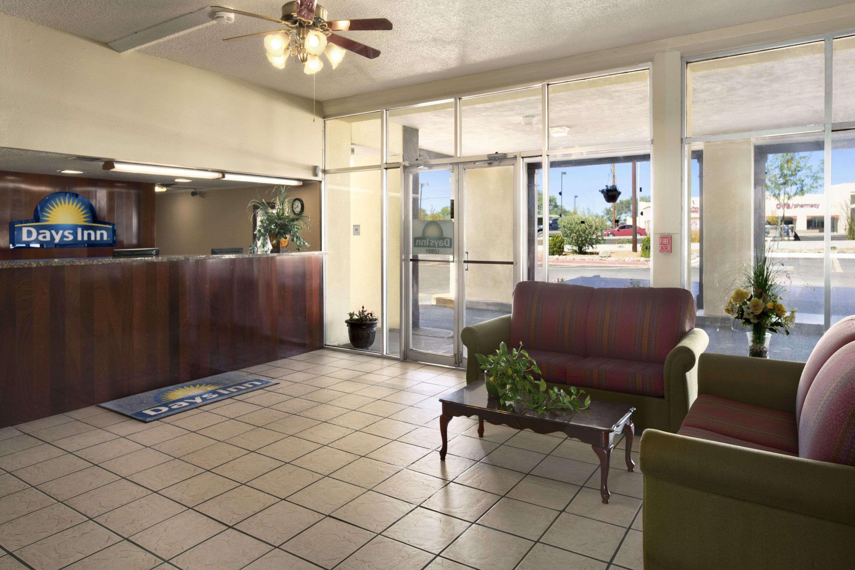 Days Inn By Wyndham Santa Fe New Mexico Экстерьер фото